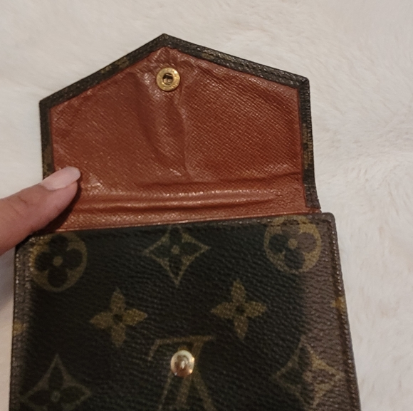 Authentic Louis Vuitton Small Monogram Wallet - Picture 7 of 11
